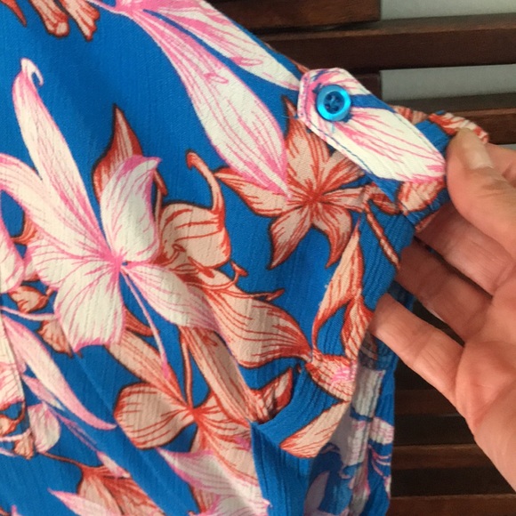 Signature Studio top - Picture 3 of 7